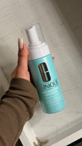 Clinique mousse