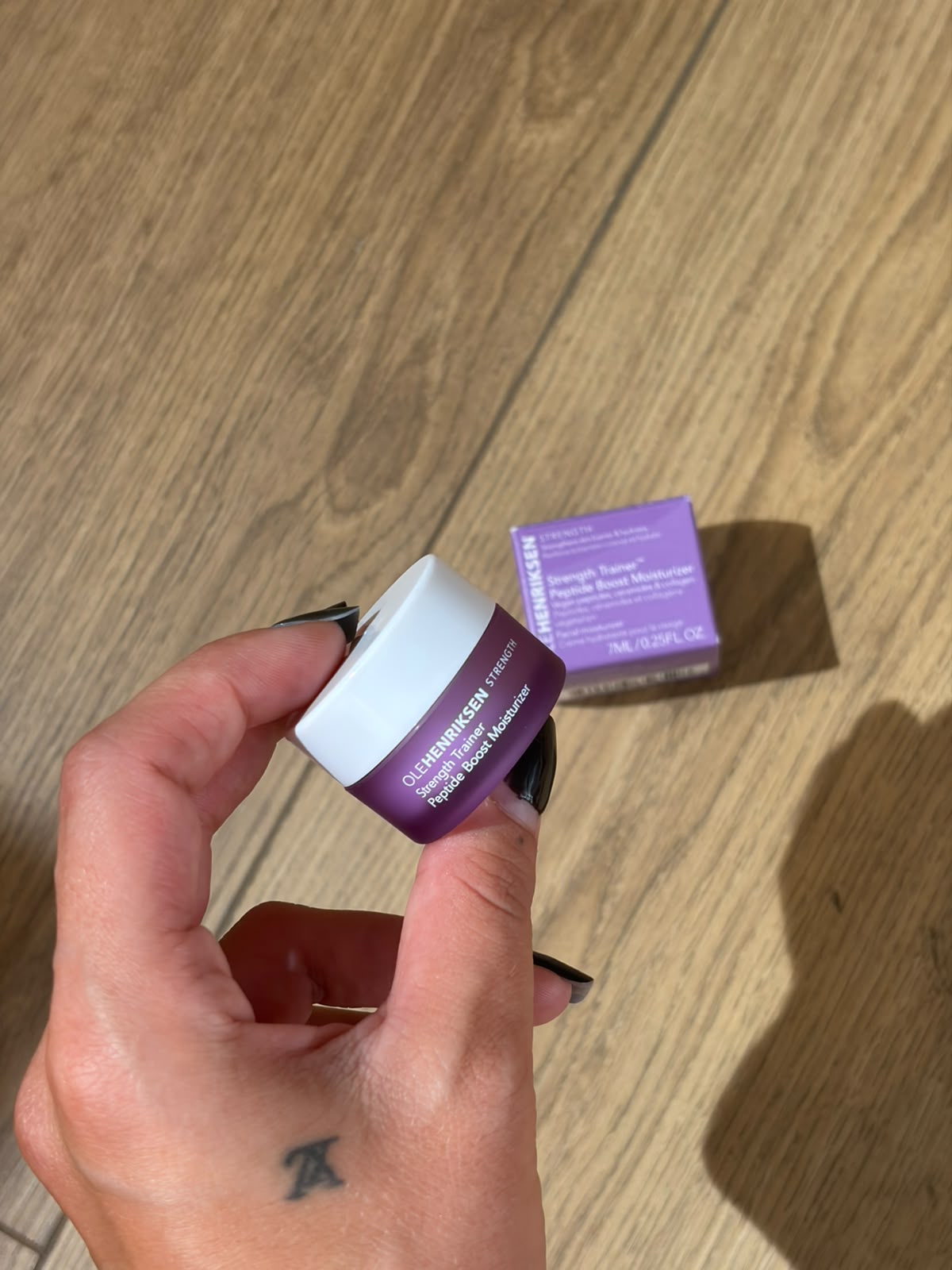 OLEHENRIKSEN Crema viso